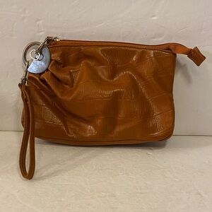 Chateau Caramel Wristlet